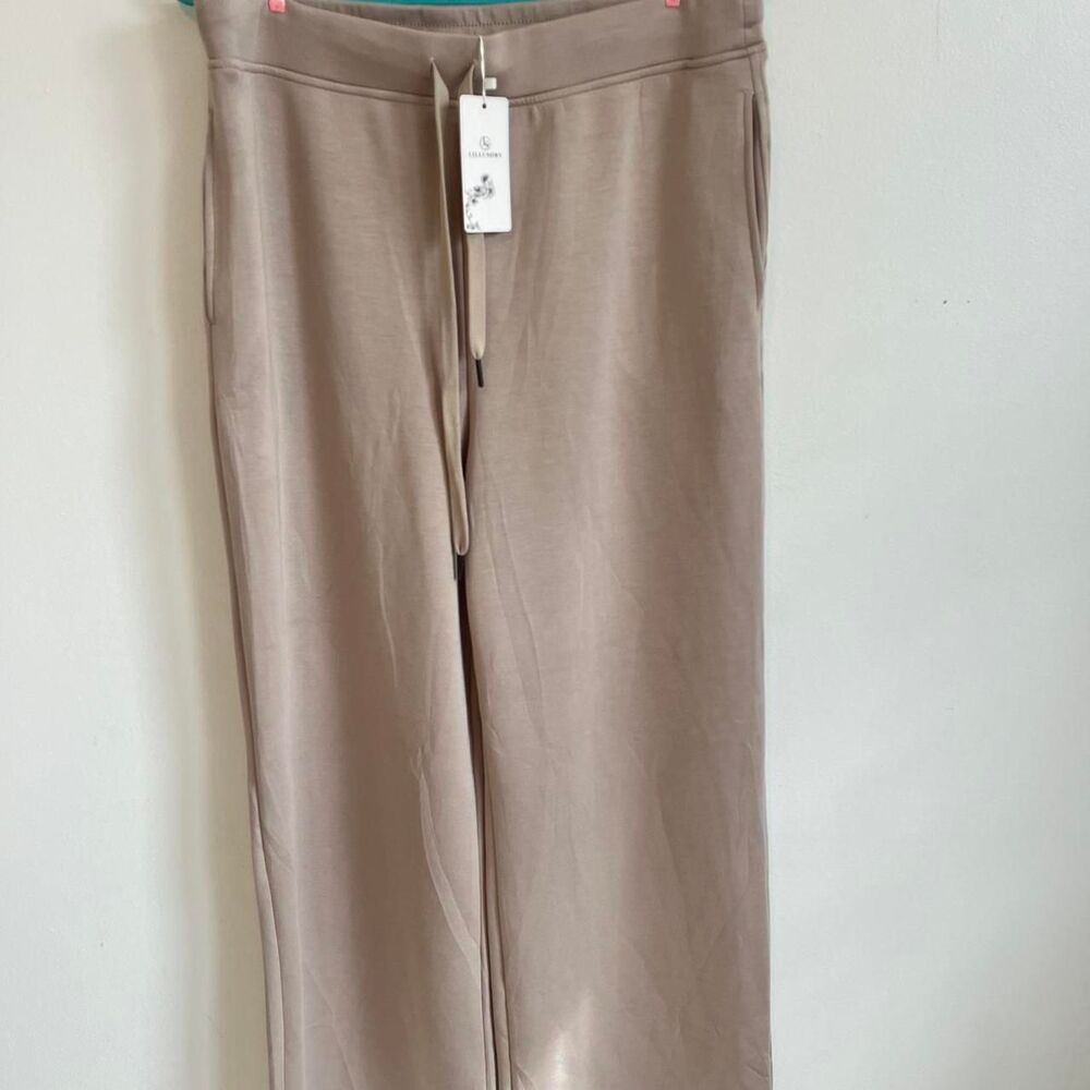 Unbranded Women's Tan and Cream Trousers